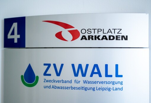 Eingang zur ZV WALL in der Prager Straße in Leipzig (innerhalb der Ostplatz Arkaden)